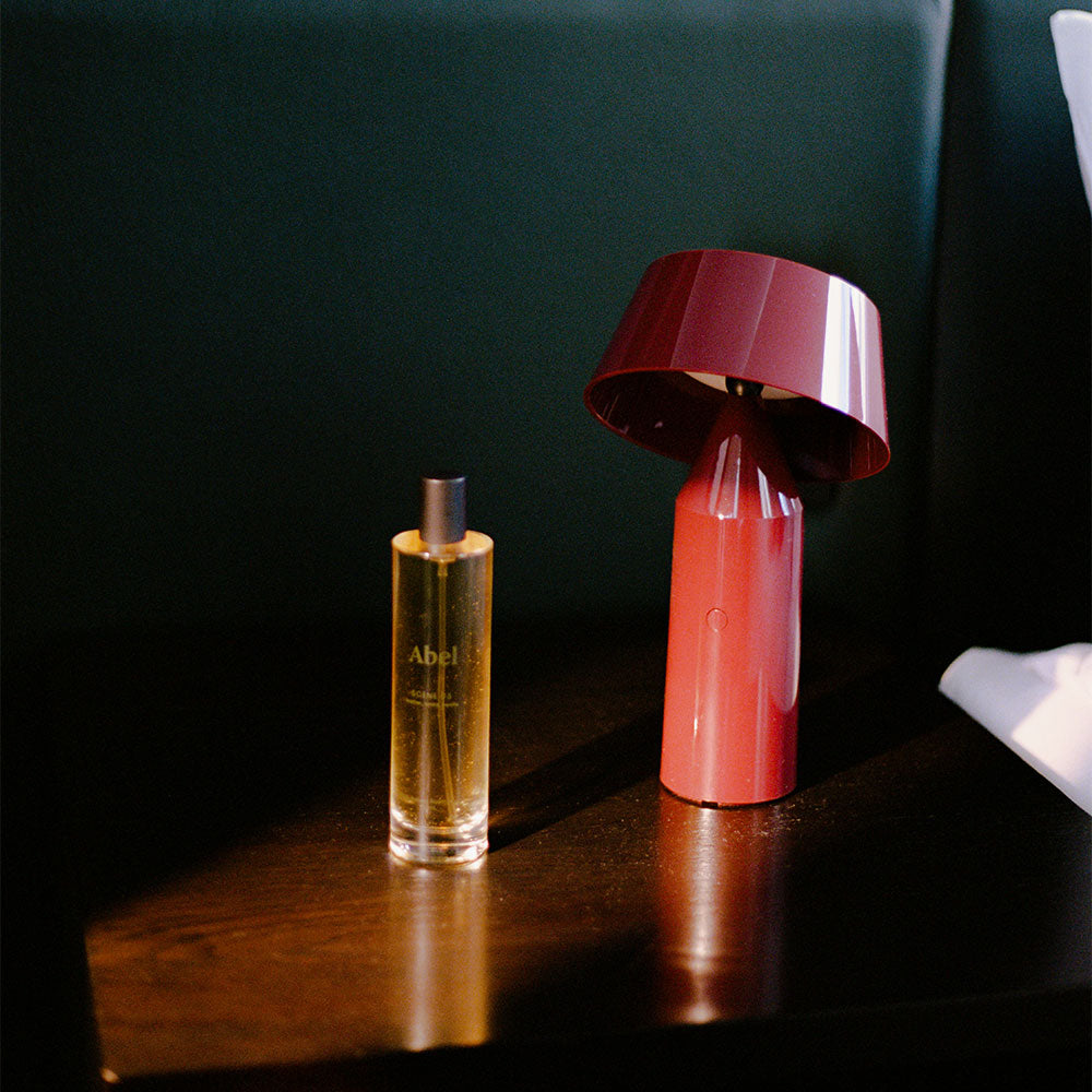Abel Scene 03 – Room Spray von Fanny Grau in der Duftnote Leathery