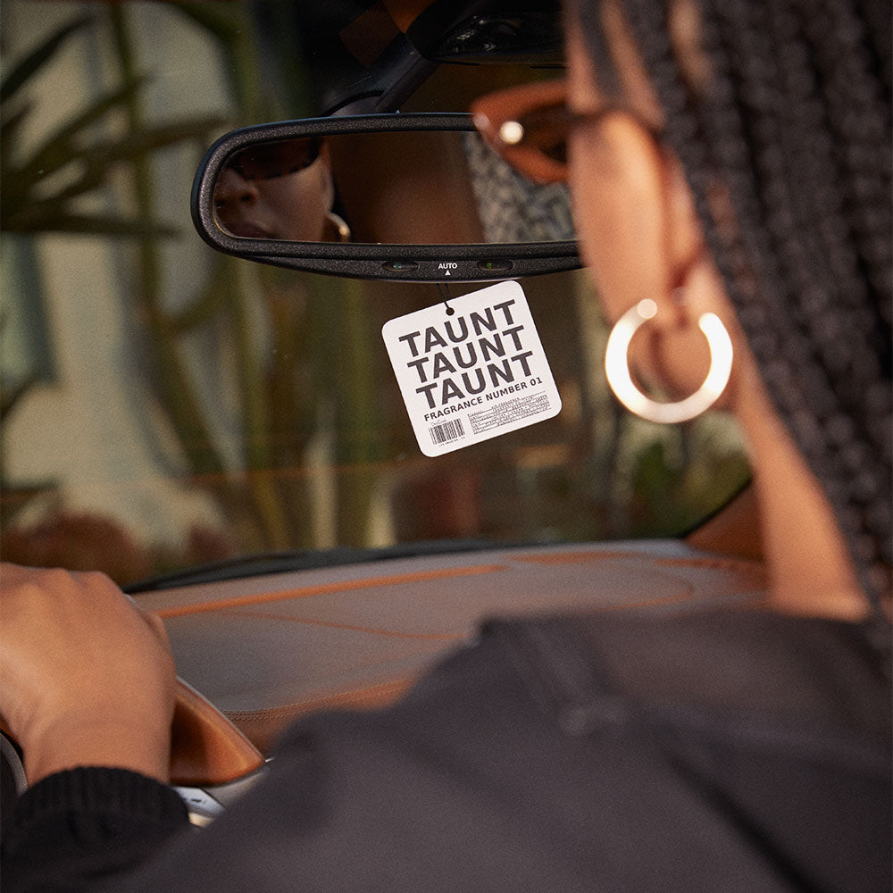 DedCool 01 "Taunt" – Air Freshener in der Duftnote Creamy, Citrus