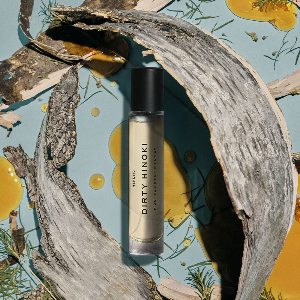 Heretic Parfum Dirty Hinoki – Eau de Parfum – 15ml von Douglas Little in der Duftnote Spicy, Creamy, Woody-Green
