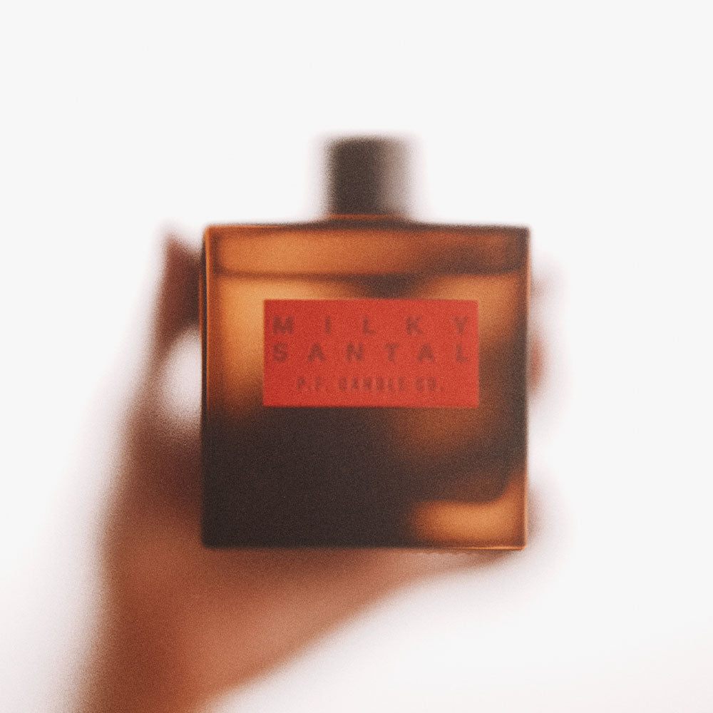 P.F. Candle Co. Hi-Fi Line: Milky Santal – Reed Diffuser in der Duftnote Creamy, Woody