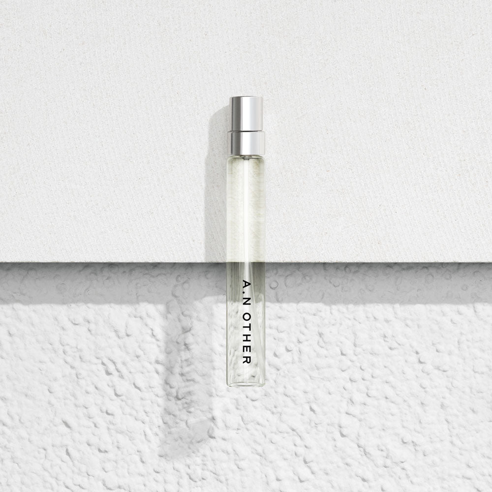 A. N. OTHER FR/18 – Eau de Parfum – Travel Size von Carlos Viñals in der Duftnote Fruity