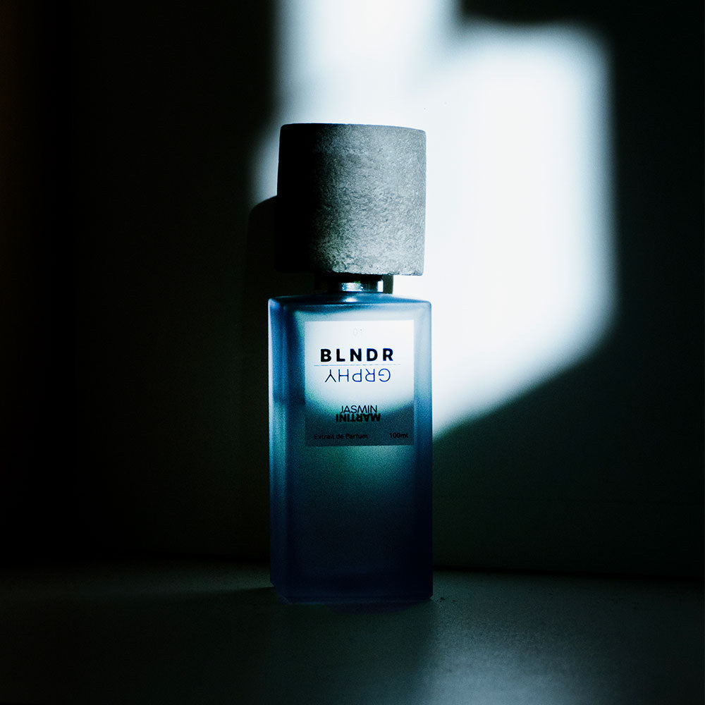 BLNDR GRPHY Jasmin Martini – Extrait de Parfum – 100ml von Camille Chemardin in der Duftnote Blumig-Grün, Ledrig