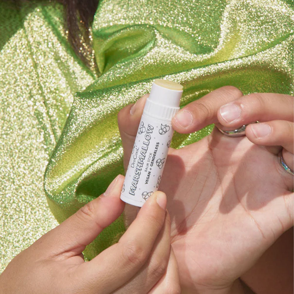DedCool Marshmallow Balm Stick von Carina Chaz