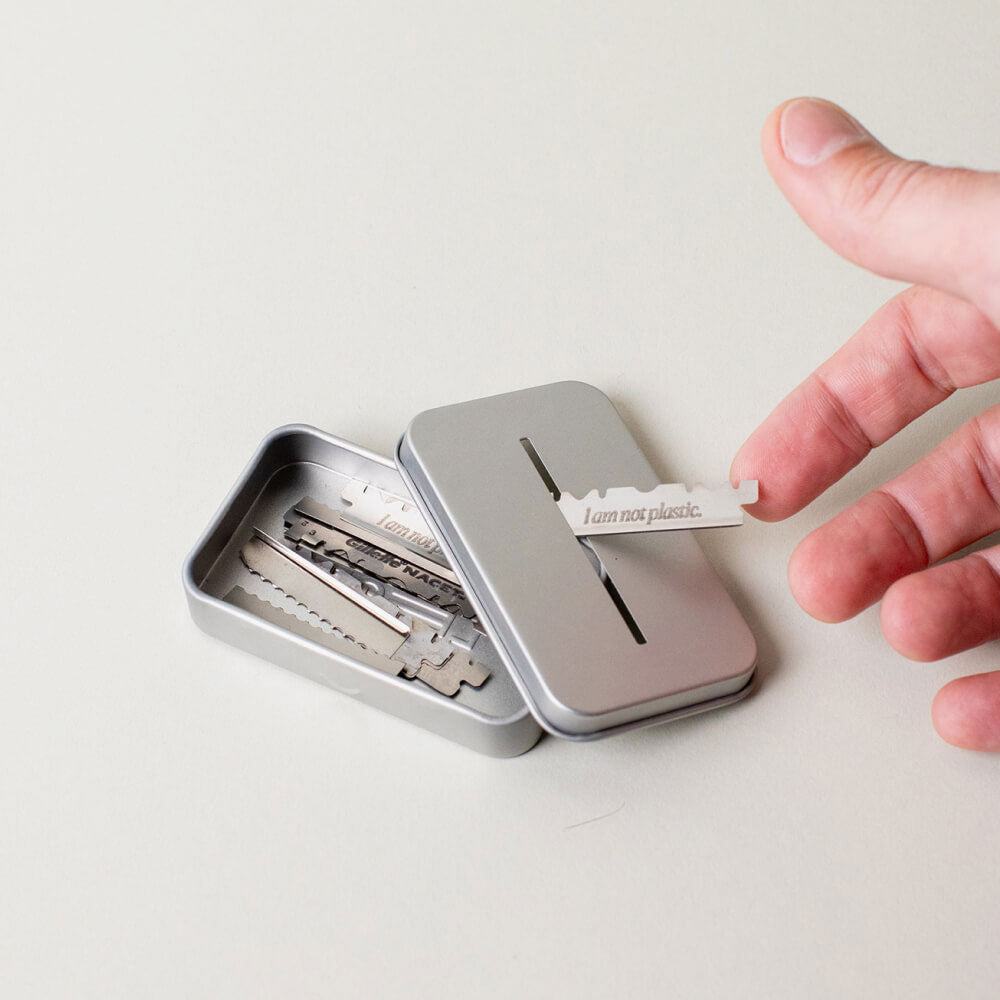 Blade Tin Disposer